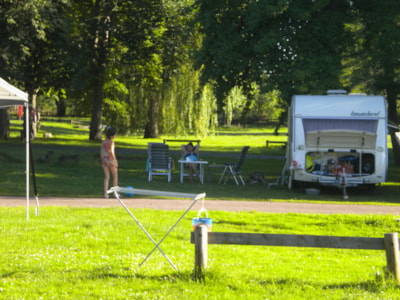 Pitch : car + tent or caravan or camping-car