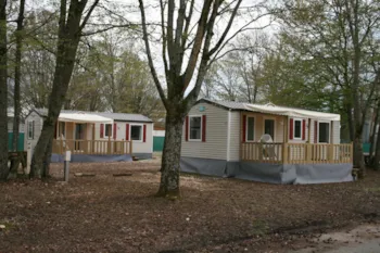 Mietunterkunft - Mobilheim Trio (3 Zimmer Mit Terrasse) - Camping Le Rochat-Belle-Isle