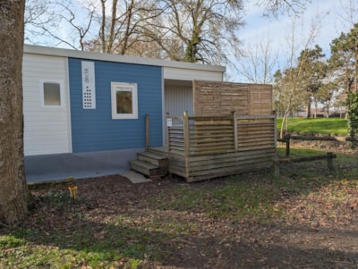 TRIO mobile home on the riverbank