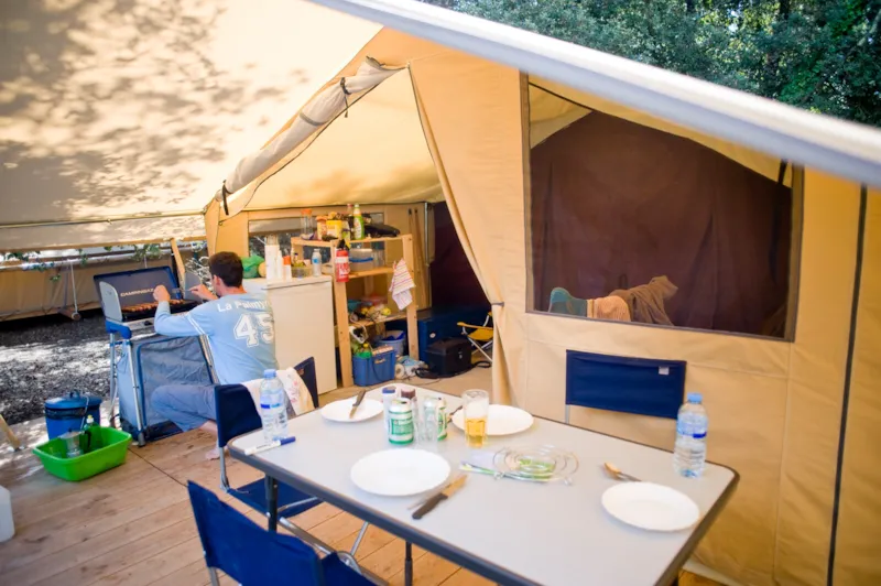 Tente Toile & Bois Classic Iv Vue Forêt