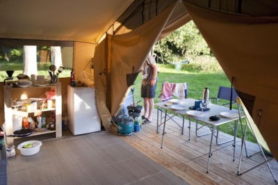 Classic V Wood & Canvas tent