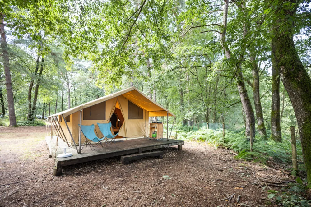 Location - Tente Toile & Bois Classic V - Huttopia Lac de Sillé