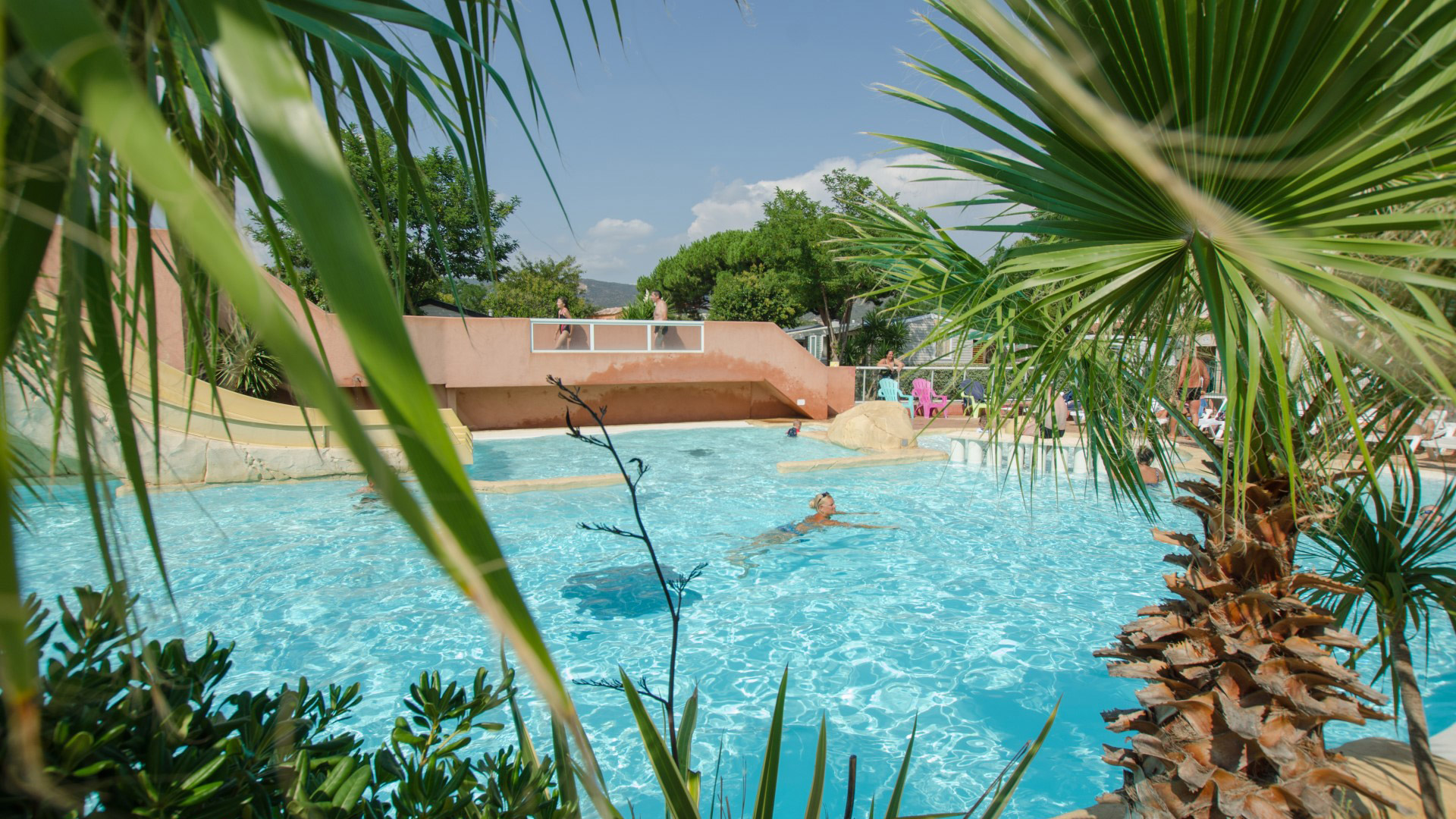 Camping Tikayan Clau Mar Jo - Provence-Alpes-Côte d'Azur - Image n°3 Camping Tikayan Clau Mar Jo - Provence-Alpes-Côte d'Azur - Image n°3