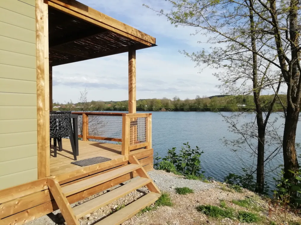 Location - Cottage 3 Chambres Au Bord De L'eau - Camping Les Ballastières