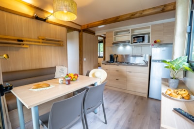Cottage - 2 Bedrooms on the Waterfront — 4