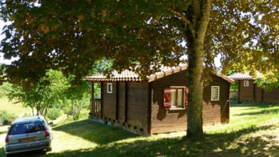 Chalet Standard 25m² (2 bedrooms) 2 adults and 2 childrens- sheltered terrace 10m²