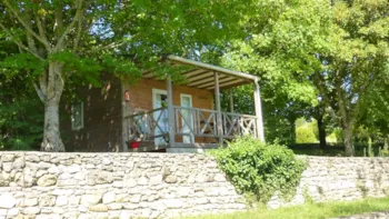 Mietunterkunft - Hütte Noisette Confort 16M² (1 Zimmer) - Überdachte Terrasse 8M² - Tv - Flower Camping Les Terrasses de Dordogne