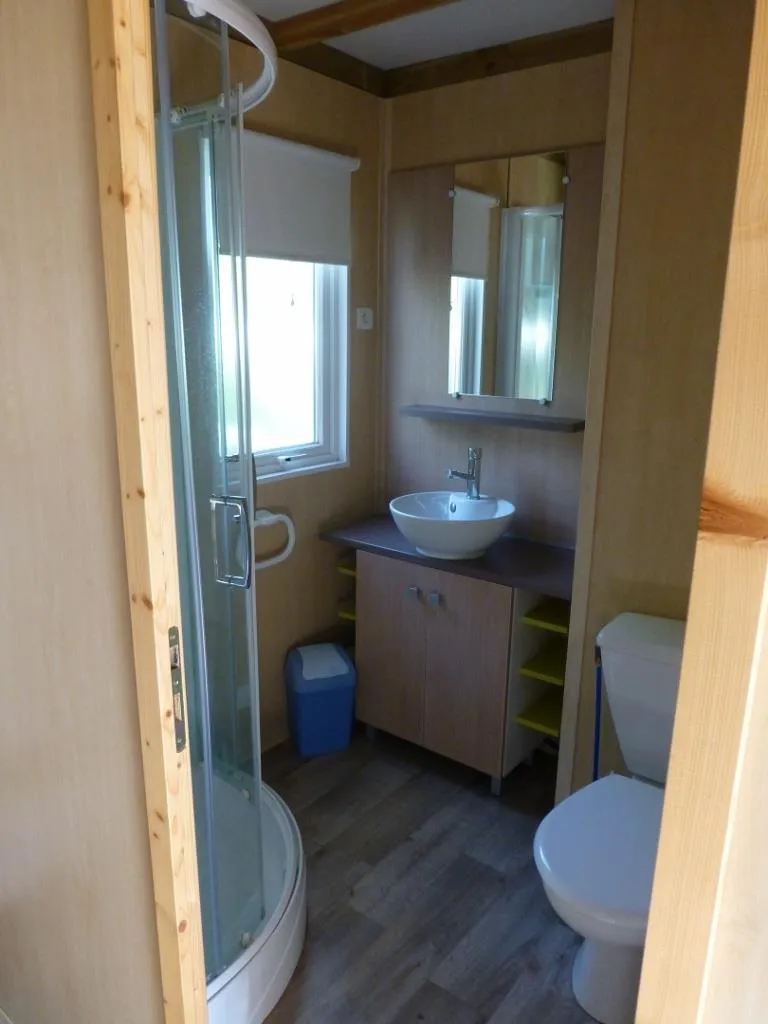 Chalet Noisette Confort 16M² (1 Chambre) - Terrasse Couverte 8M² - Tv