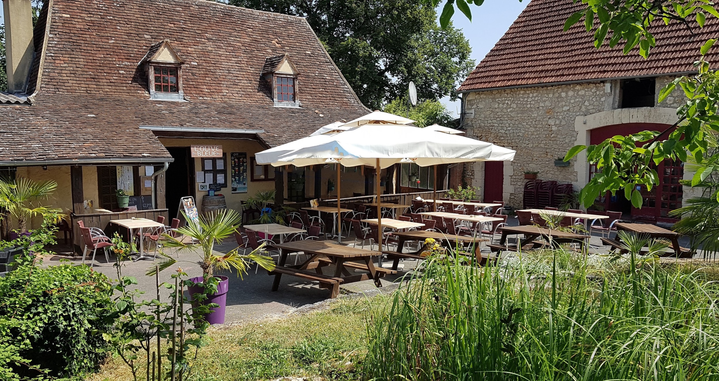 Flower Camping Les Terrasses de Dordogne — Photo 7