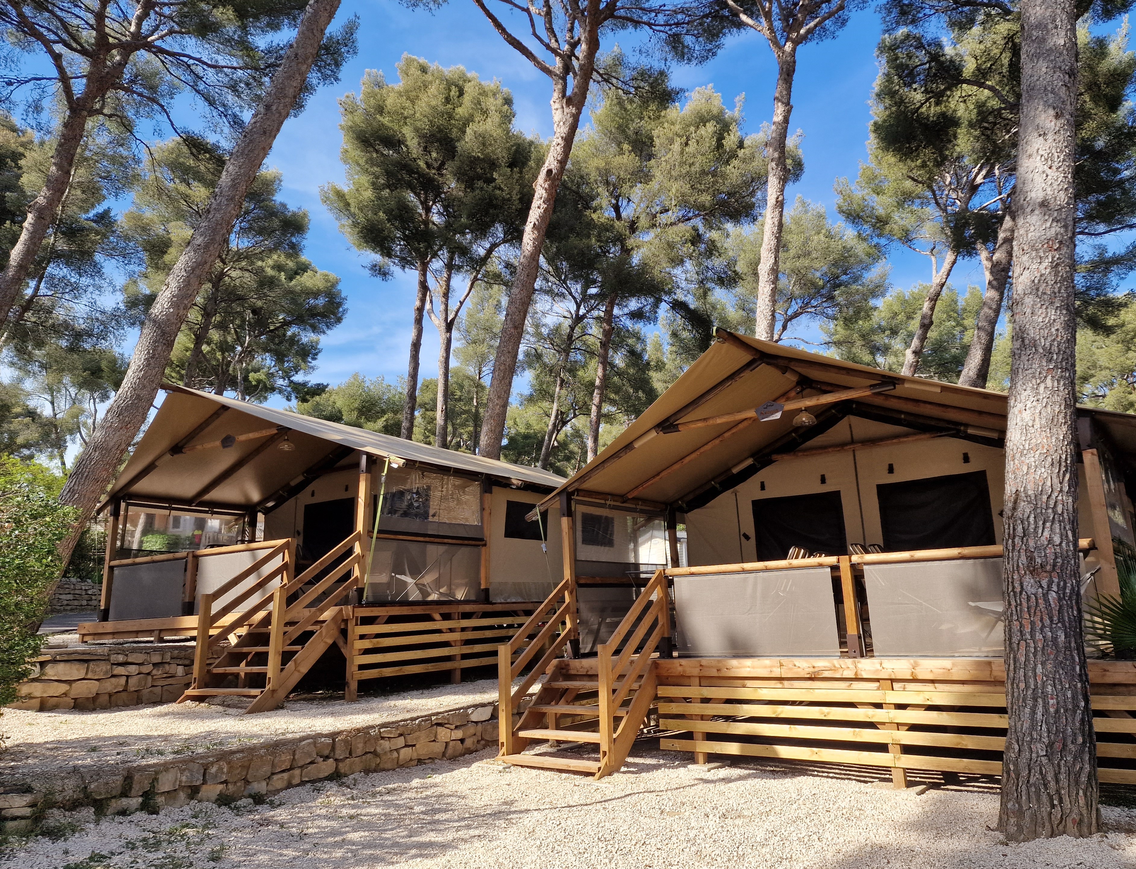Accommodation - Tent Kenya 34.5M² / 5 Persons - Camping de Ceyreste