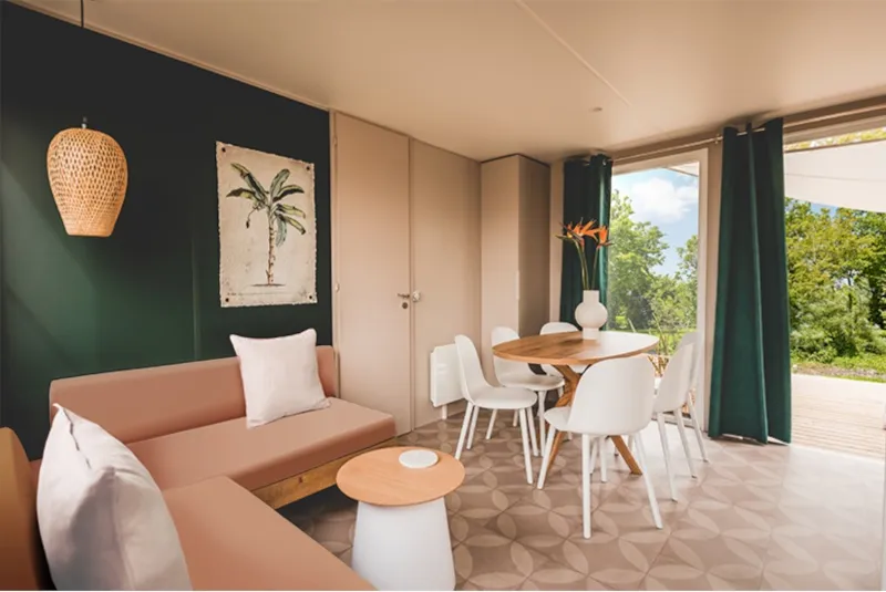 Premium 3 Chambres Family 40M² (10.8Mx4.2M), + Climatisation + Lave Vaisselles + Plancha A Gaz + Tv