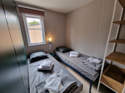 Premium 2 family bedrooms 31.6m² (8.6mx4.2m), + AIR CONDITIONING + DISHWASHER + GAS PLANCHA + TV — 8