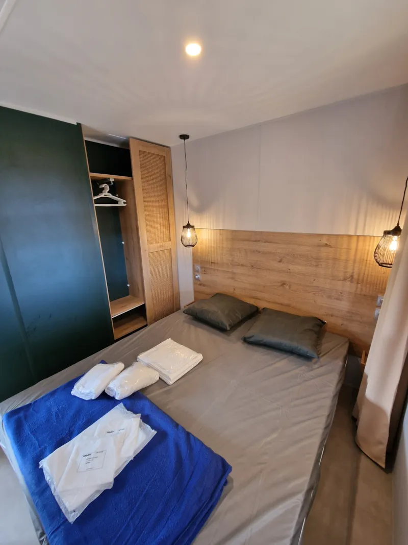 Premium 2 Chambres Family 31.6M² (8.6Mx4.2M), + Climatisation + Lave Vaisselles + Plancha A Gaz + Tv