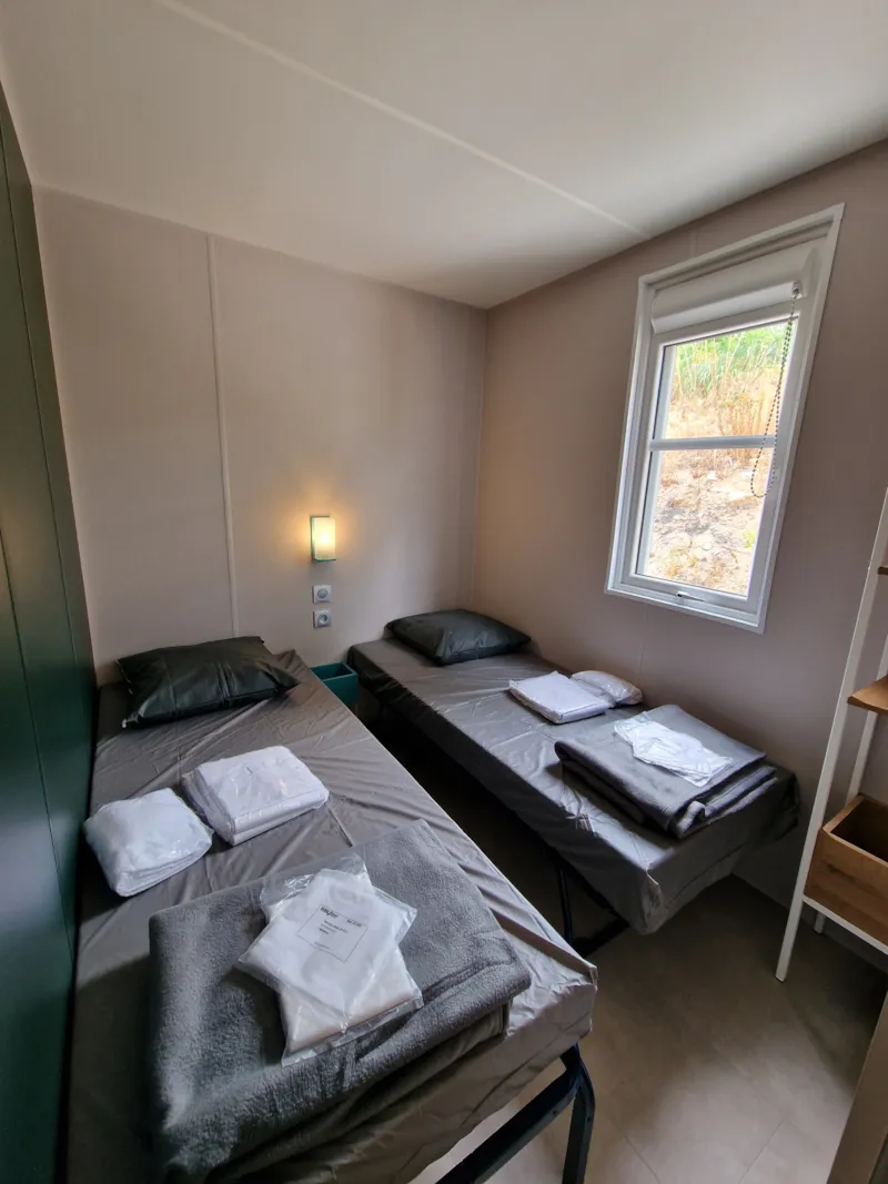 Premium 3 Chambres Family 40M² (10.8Mx4.2M), + Climatisation + Lave Vaisselles + Plancha A Gaz + Tv