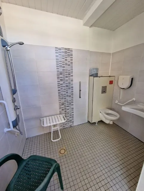 Forfait Nature (1 Tente, Caravane Ou Camping-Car / 1 Voiture / Électricité)  ( Pas D'installation De Plus De 5 Mètres)