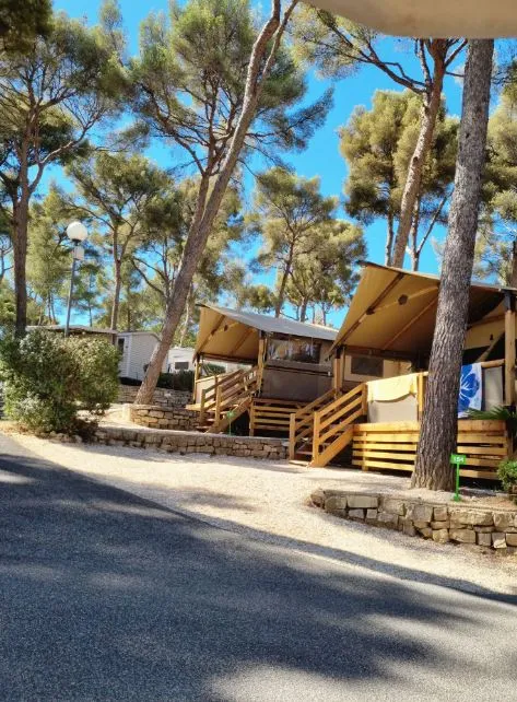 Tente Kenya 34.5M² / 5 Personnes