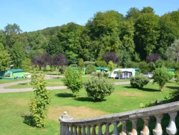 Stellplatz - Stellplatz Comfort Für Zelt, Wohnwagen Oder Wohnmobil (Strom Optional) - Castel Camping Le Brévedent