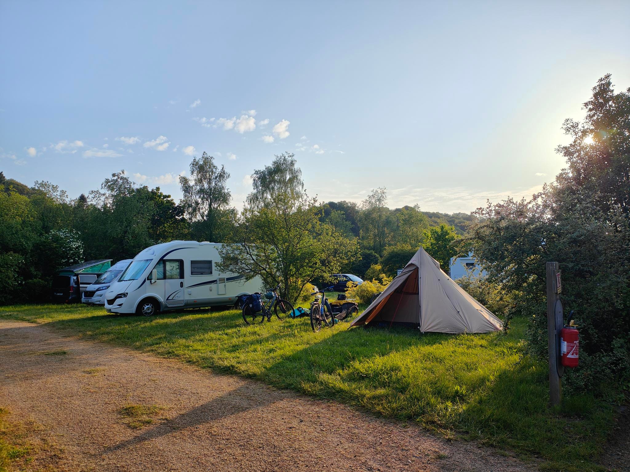 Camping Onlycamp Les Deux Rives — Foto 1