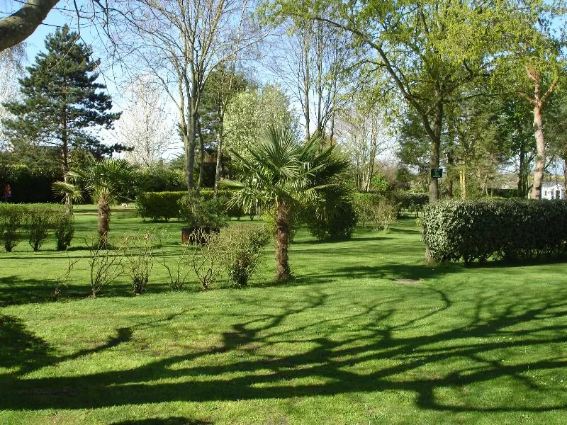 Emplacement Nature Sans Électricité- Non Accessible Aux Camping-Cars
