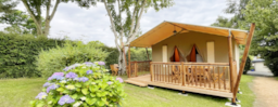 Location - Lodge Tente 4 Personnes / 2 Chambres Avec Terrasse Couverte. - Camping Les Madières
