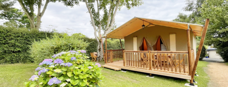 Lodgezelt  2 Schlafzimmer mit überdachter Terrasse