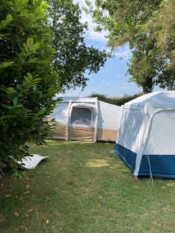 Accommodation - Decathlon – Ready To Camp Package - 6 Person Tent - Camping Les Madières