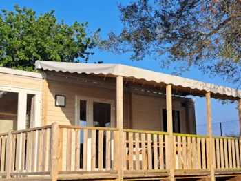 Mietunterkunft - Mobilheim Comfort  Meerblick 3 Schlafzimmer +  Überdachter Terrasse - Camping Les Madières
