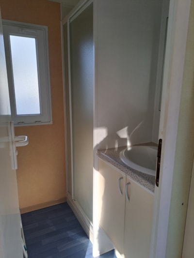 "STANDARD" mobile home with 2 bedrooms + terrace