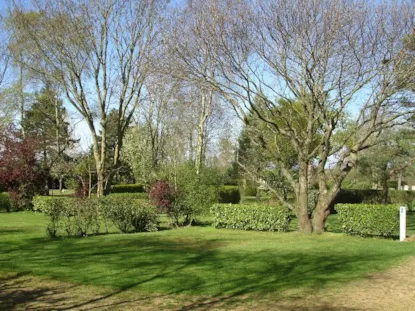 Hikers' Pitch Without Electricity