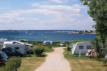 Pitch - Comfort Plus Pitch (1 Tent, Caravan, Or Camper Van / 1 Car / 10Amp Electricity / Water) - Camping LE CABELLOU PLAGE*****