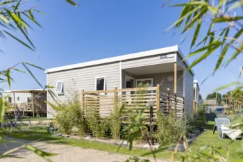 Accommodation - Évasion Groix - 25 M² - 2 Bedrooms - Camping LE CABELLOU PLAGE*****