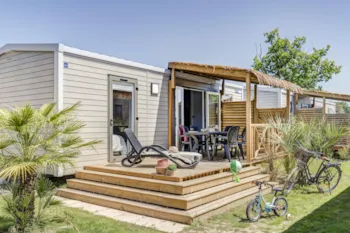 Accommodation - Prestige Bora - 32M² - 2 Bedrooms 2 Bathrooms - Camping LE CABELLOU PLAGE*****