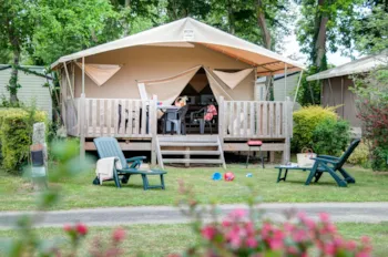 Mietunterkunft - Tent « Canada » Auf Stelzen – 4/5P. 20M² - 2 Schlafzimmer - Camping Homair - La Pommeraie de l'Océan