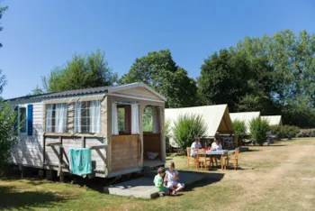 Mietunterkunft - Mobitoile 'Fée Morgane' 2 Ch - Camping La Vallée du Ninian
