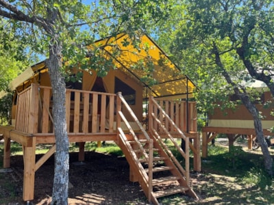 Canvas bungalow