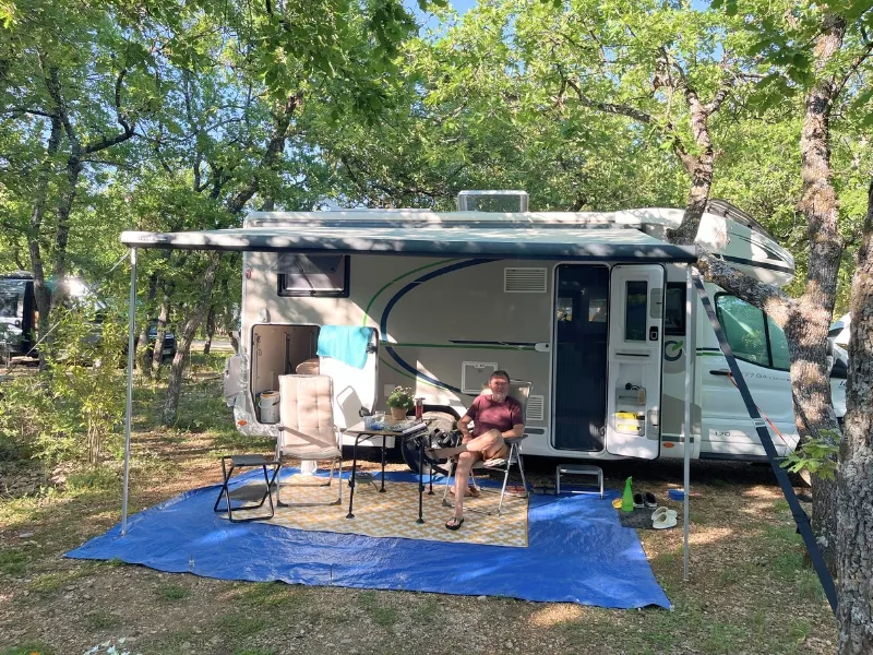 Emplacement Confort Xl Tente/Van/Caravane/Camping-Car (Avec Électricité)