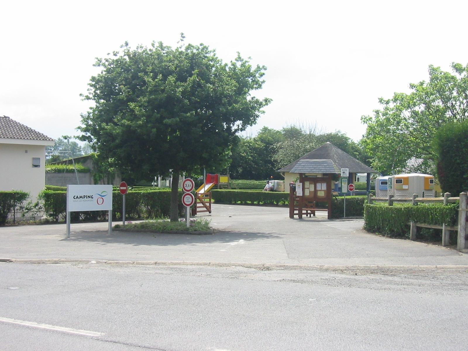 Camping Onlycamp Sous Les Pommiers — Photo 5