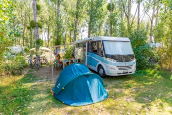 Pitch - Package Confort : Pitch + Car + Tent Or Caravan + Electricity - Camping Les Saules