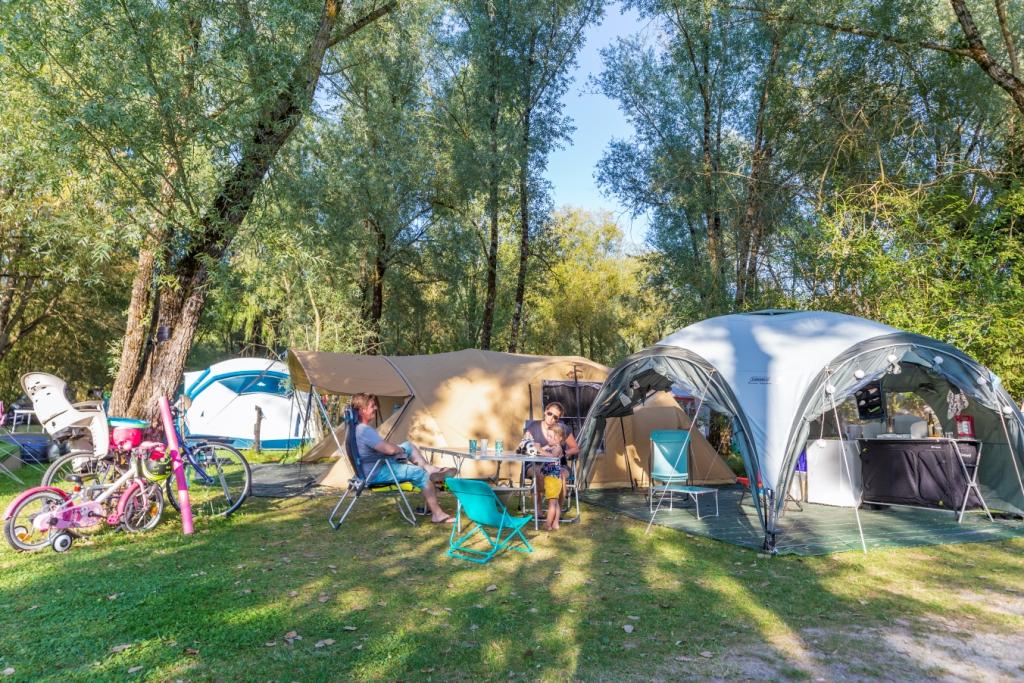 Établissement Camping Sites Et Paysages Les Saules - Cheverny