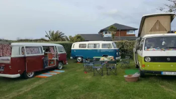Emplacement - Emplacement Nu Sans Electricité + Véhicule - Camping Baie de Saint Pol