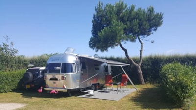Pitch with 10A electricity for tents and small campervans