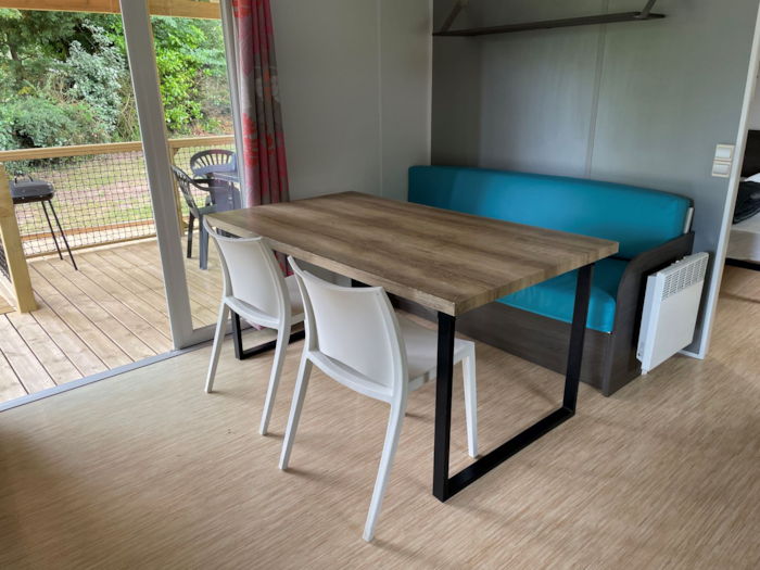Mobile Home Adapt - 2 Bedrooms - +/- 32M²