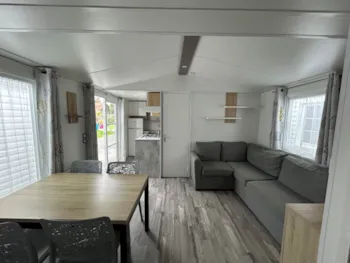 Mietunterkunft - Mobilheim Residential - 3 Schlafzimmer - Überdachte Terrasse - +/- 35M² - Camping des Chaumières