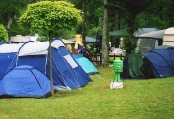 Stellplatz - Stellplatz - Auto - Wohnwagen - Dusche - Beheizten Schwimmbad Vom 15/06 Bis 15/09 - Camping de la Pelouse