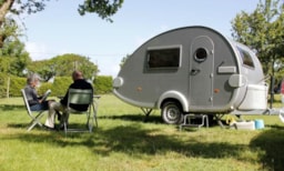 Pitch - Pitch: Car + Tent/Caravan Or Camping-Car - Camping La Ferme de Lann Hoedic