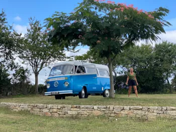 Stellplatz - Pauschale Stellplatz + 1 Fahrzeug + 1 Pers - Camping La Ferme de Lann Hoedic