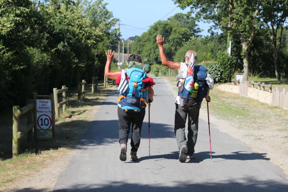 Emplacement - Forfait Randonneur - Camping La Ferme de Lann Hoedic
