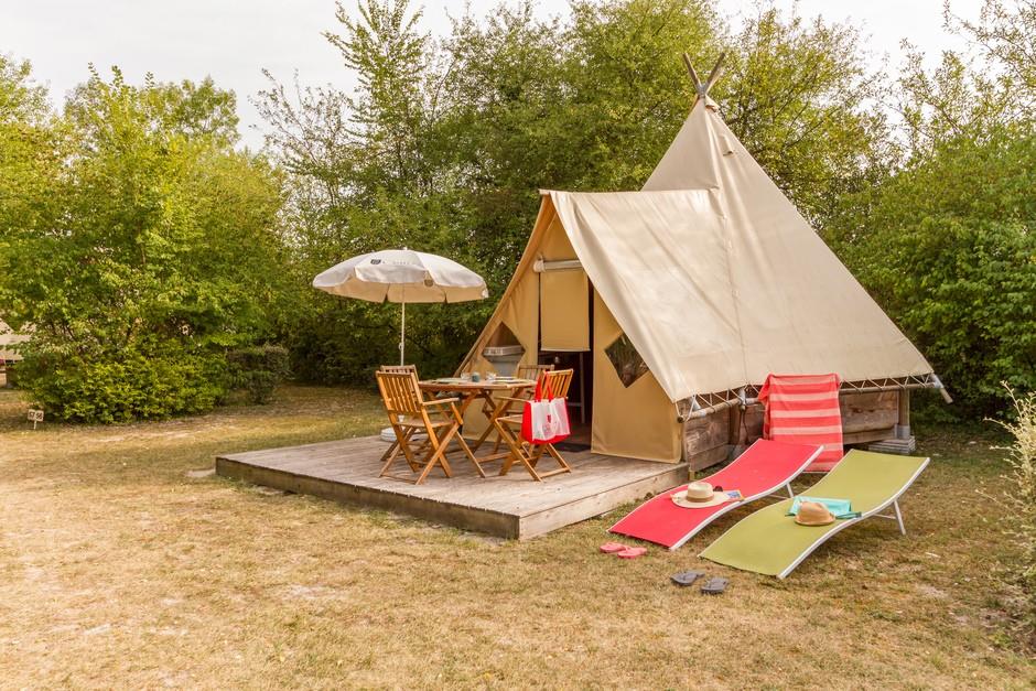 Accommodation - Tent Tipi - 2 Bedrooms - Without Toilet Blocks - Le Petit Trianon