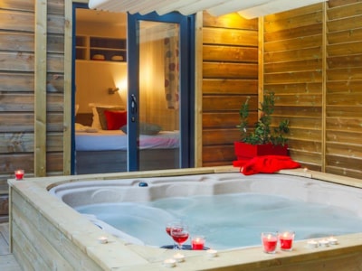 Prestige Cottage with private jacuzzi - 90 m² -2 bedrooms — 4