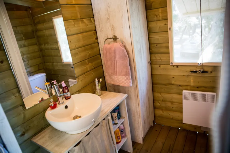 Cabane Sur Pilotis - 19M² - 5 Personnes